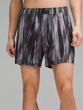 Lululemon Pace Breaker Linerless 5" Inseam Chroma Blur Black Multi Small